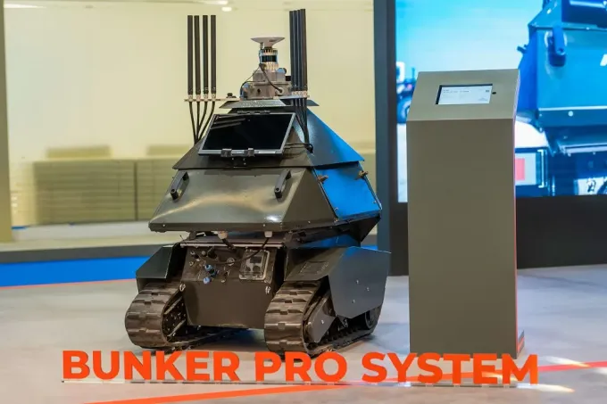 Vehículo terrestre no tripulado de alto rendimiento con orugas BUNKER PRO. (Foto de Edge Group)