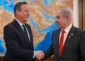 Cameron dice que presionó a Netanyahu para que enviara más ayuda a Gaza