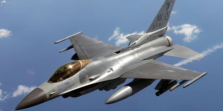 F-16 Fighting Falcons en Ucrania: ¿Cambio de juego contra Rusia?
