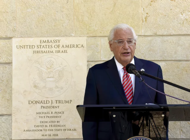 David Friedman: Biden obstaculiza el esfuerzo bélico de Israel