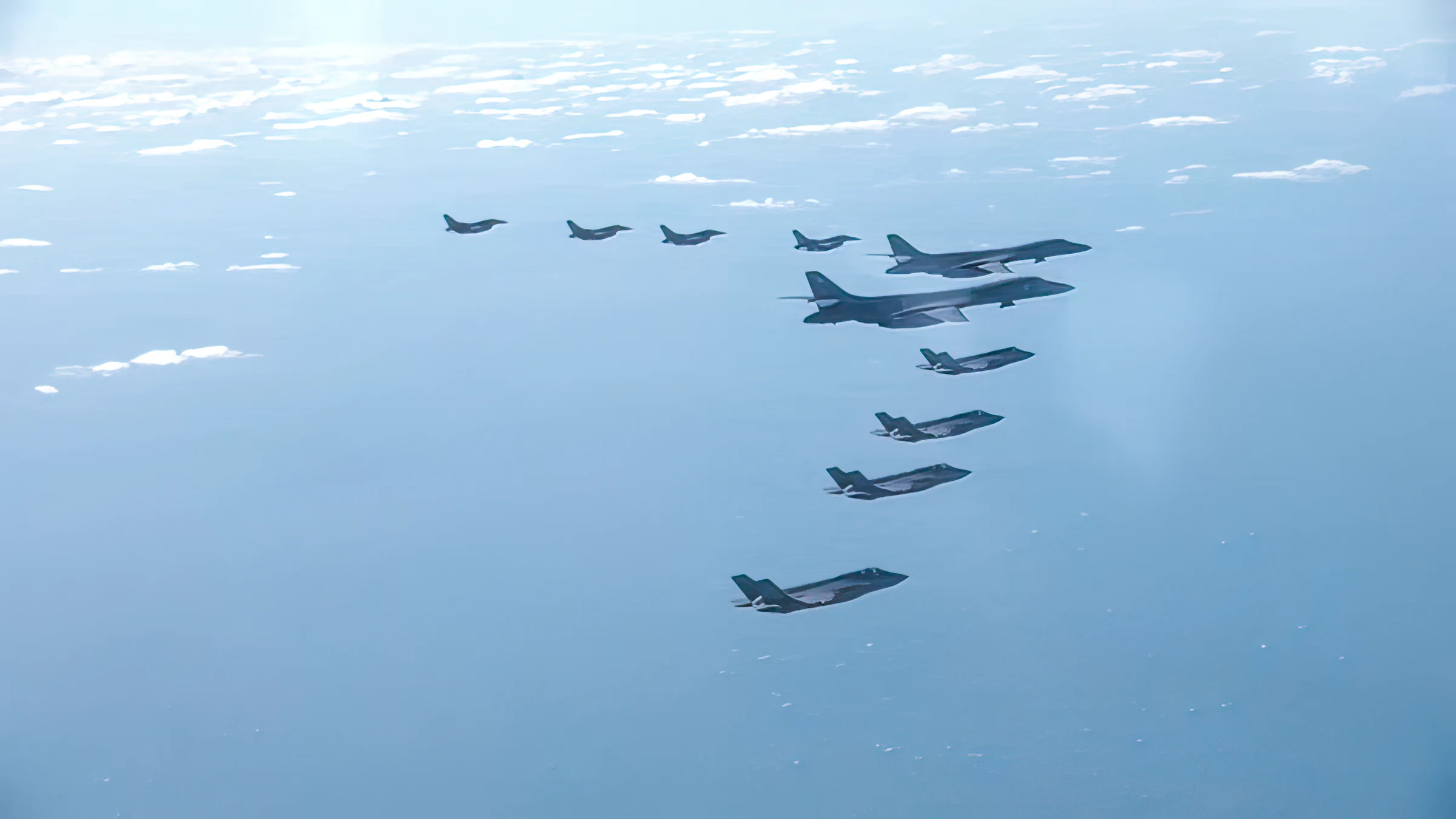 Despliegue de F-16 y F-15K liderados por B-1B en Corea del Sur