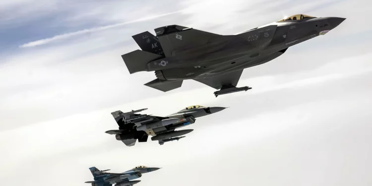 Lockheed Martin obtiene $1,000 millones para entrenadores F-35