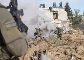 Las FDI enfrentan a Hamás en una escuela de Gaza y capturan casa de comandante de Hamás