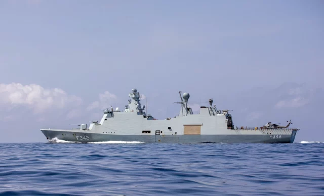 Fragata danesa se une a la operación “Guardián de la prosperidad”