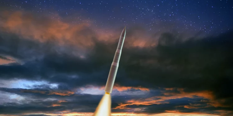 Prueba exitosa de motor cohete para misil ICBM Sentinel