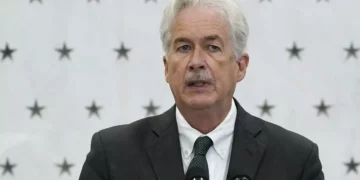 Director de la CIA viajará a Europa para conversaciones sobre los rehenes