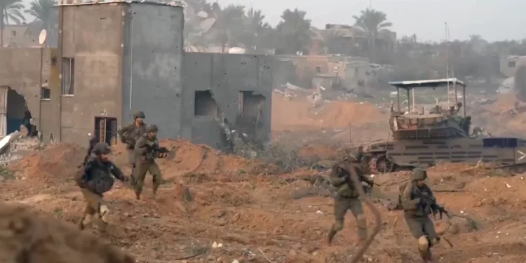 Las FDI matan a varios terroristas y “dañan seriamente” control de Hamás en el sur de Gaza