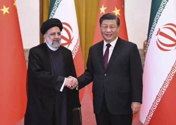 China presiona a Teherán para que frene los ataques hutíes al transporte marítimo
