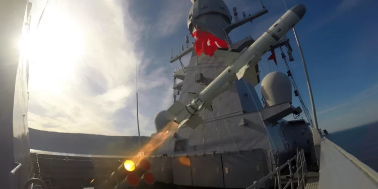 Indonesia adquiere misiles Atmaca turcos para reforzar defensa naval