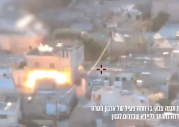 Aviones israelíes alcanzan un objetivo de Hezbolá en un pueblo del sur del Líbano