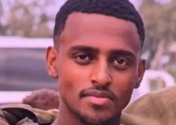 Un soldado FDI muerto y 3 heridos graves en combates en Gaza