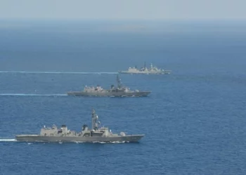 La UE lanza una misión naval para proteger el mar Rojo