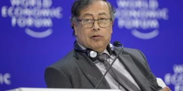 Colombia suspende toda compra de armas a Israel