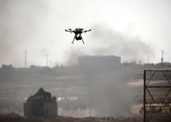 An Israeli drone in action over the border between Israel and Gaza in 2018.(Reuters: Amir Cohen)