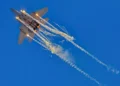 Las FDI afirman haber efectuado hace unos instantes un ataque aéreo contra un edificio de Hezbolá en la localidad de Taybeh, en el sur del Líbano.