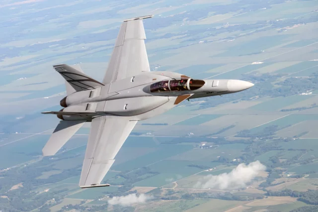Fuerza Aérea de Kuwait adjudica a Kay and Associates mantenimiento para F/A-18
