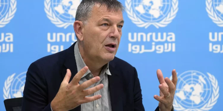 Jefe de la UNRWA visita EAU, Qatar y Kuwait para recabar fondos “para estabilizar la región”