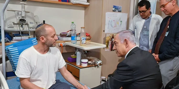 Reservista herido pide a Netanyahu que no detenga la guerra