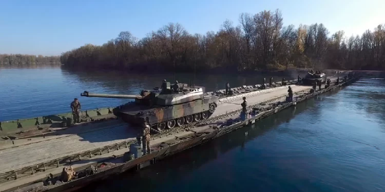 CNIM se adjudica un contrato con la Agencia Polaca de Armamento para suministrar puentes flotantes motorizados PFM
