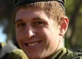 Muere un soldado herido en combates en Jan Yunis la semana pasada