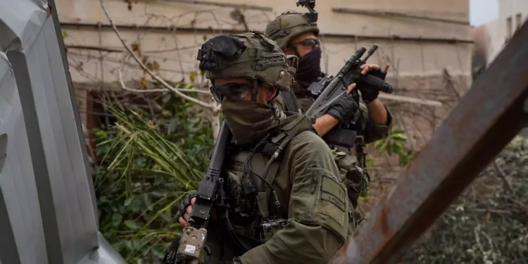 Fuerzas israelíes intensifican operaciones contra Hamás en Gaza