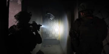 Las FDI rescatan a dos rehenes en Rafah, al sur de Gaza, en una arriesgada operación nocturna