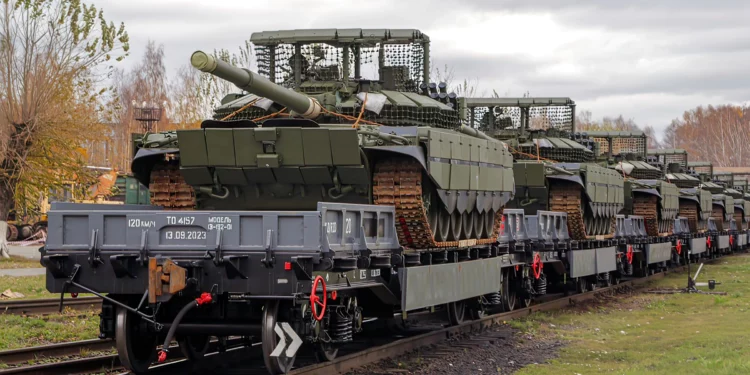 El ejército ruso amplía su flota de tanques T-80BVM