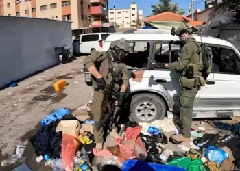 En el hospital Nasser de Gaza se halló vehículos robados en Israel y medicamentos sin abrir para los rehenes