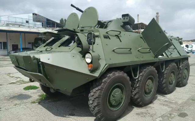 Más de 100 BTR-60 entregados por Bulgaria refuerzan a Ucrania