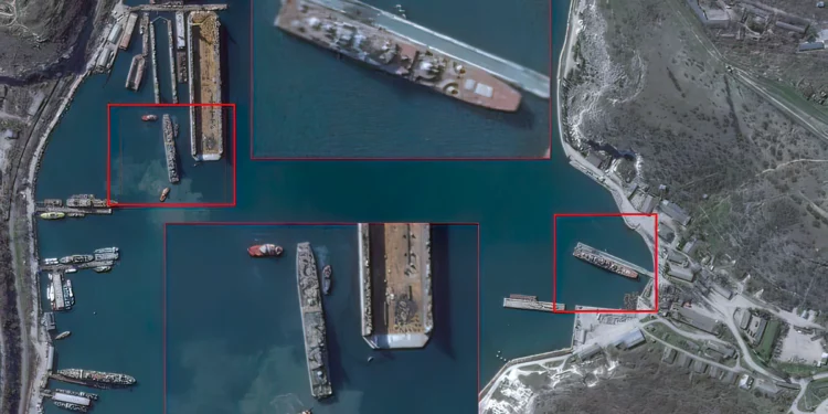 Misiles ucranianos alcanzan cuatro buques rusos en ataque masivo