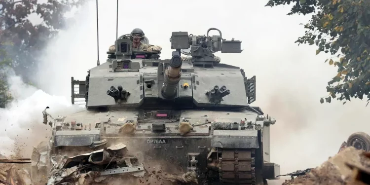 El Challenger 2 británico es el tanque equivocado para Ucrania