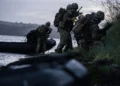 Marines ucranianos infiltrándose en las líneas rusas a en el Dnipro