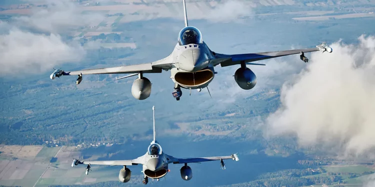Vladimir Putin promete dar caza al halcón de combate F-16