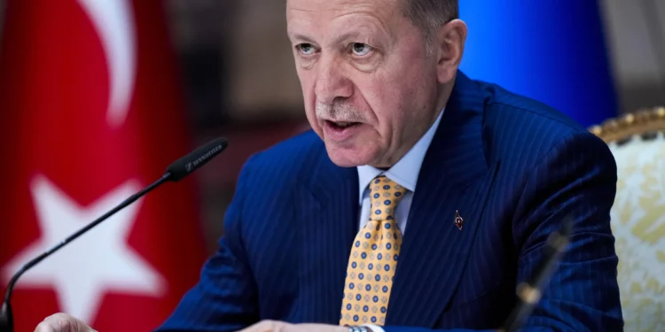 Erdogan afirma que Turquía “respalda firmemente” a Hamás