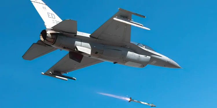 Los F-16 ucranianos cazarán a los cazabombarderos Sukhoi rusos