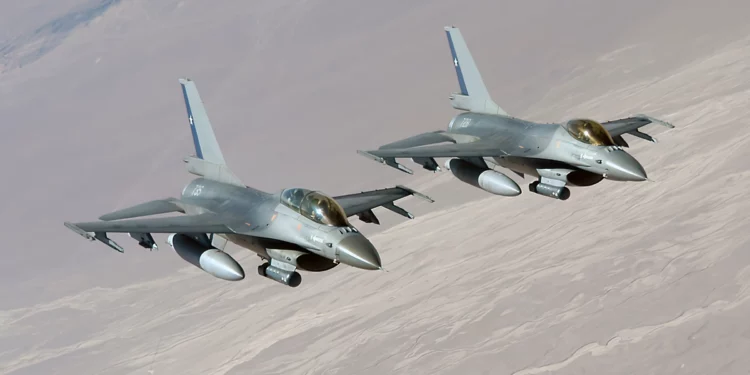 Argentina adquiere 24 F-16A/B MLU europeos con misiles AIM
