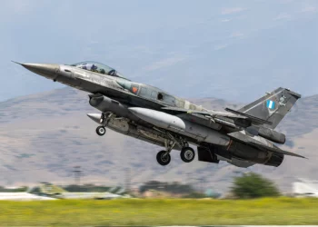 Un F-16C Fighting Falcon griego se estrella en el mar Egeo