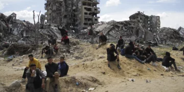 Terroristas dispararon contra gazatíes que esperaban ayuda humanitaria