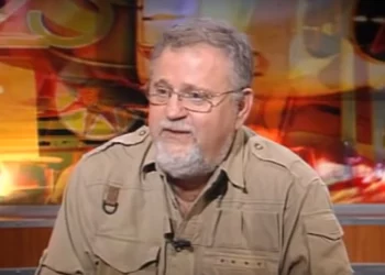 El Dr. Giora Praff durante una entrevista en 2012 con el Canal 1. (Captura de pantalla: YouTube)