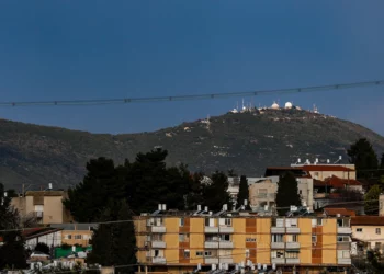 Hezbolá disparó misiles contra la base de control aéreo de Meron