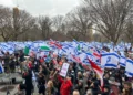 Miles se concentran en Central Park para pedir la liberación de los rehenes