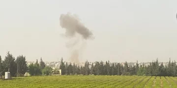 Ataque aéreo israelí reportado en distrito libanés de Baalbek