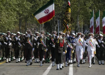 Irán celebra desfile por el “éxito” de su ataque contra Israel