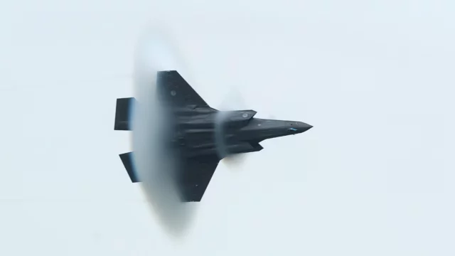 Rumania está cambiando los MiG-21 rusos por F-16 y F-35