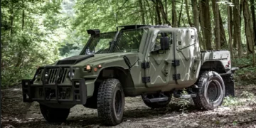 AM General presenta el nuevo Humvee Saber: mayor seguridad en terreno