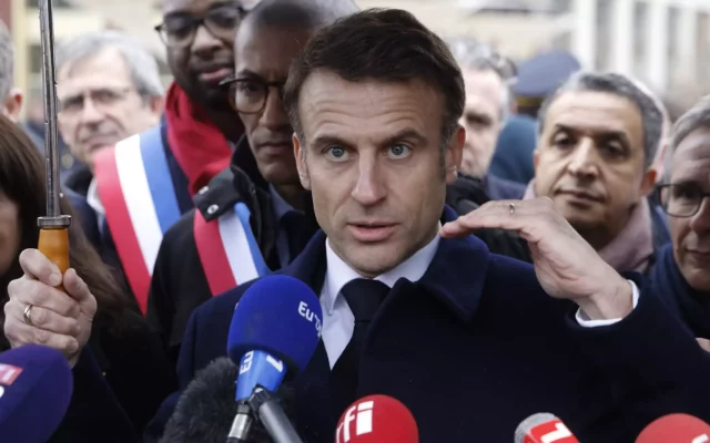 Macron lidera ceremonia en recuerdo del ataque nazi a un orfanato francés