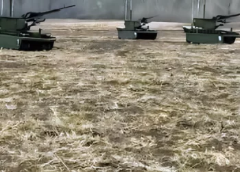 Rusia envía a la batalla un pelotón de minitanques robóticos