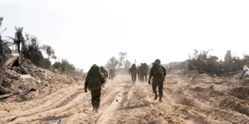 Ataques aéreos israelíes destruyen lanzacohetes de Hamás en Gaza