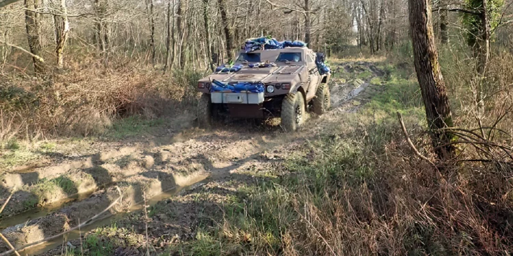 Francia inicia entrega de vehículos blindados VBL-R reacondicionados