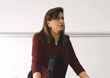 Nadera Shalhoub-Kevorkian, profesora de trabajo social y derecho en la Universidad Hebrea de Jerusalén, durante una presentación. (Captura de pantalla de YouTube; utilizada de acuerdo con la cláusula 27a de la ley de derechos de autor)